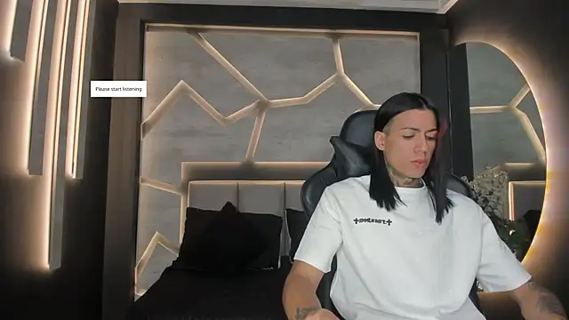 Snapshot of ArohomLester chatting on 11/04/25, 11:09 ArohomLester online show from 11/04/25, 11:09