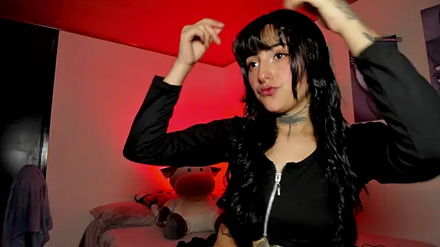 Snapshot of miku_st chatting on 12/17/25, 04:18 miku st online show from 12/17/25, 04:18