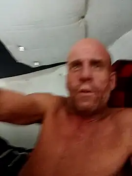 Snapshot of 1stcumngo chatting on 01/11/26, 08:58 1stcumngo online show from 01/11/26, 08:58