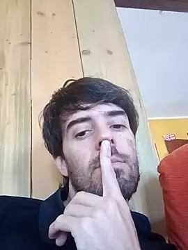 Snapshot of el_shebi chatting on 11/10/25, 11:20 el shebi online show from 11/10/25, 11:20