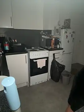 Snapshot of Ellieskyyee1 chatting on 11/08/25, 08:51 Ellieskyyee1 online show from 11/08/25, 08:51