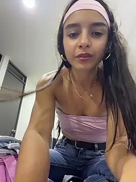 Snapshot of violeta365 chatting on 05/16/26, 10:52 violeta365 online show from 05/16/26, 10:52
