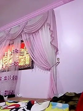 Snapshot of SandyAmr chatting on 02/15/26, 08:24 SandyAmr online show from 02/15/26, 08:24