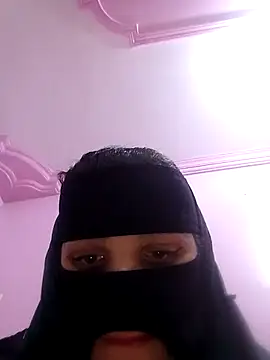 Snapshot of SandyAmr chatting on 02/26/26, 07:51 SandyAmr online show from 02/26/26, 07:51