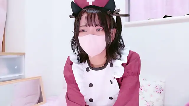 Snapshot of xKoharux chatting on 10/31/25, 10:38 xKoharux online show from 10/31/25, 10:38