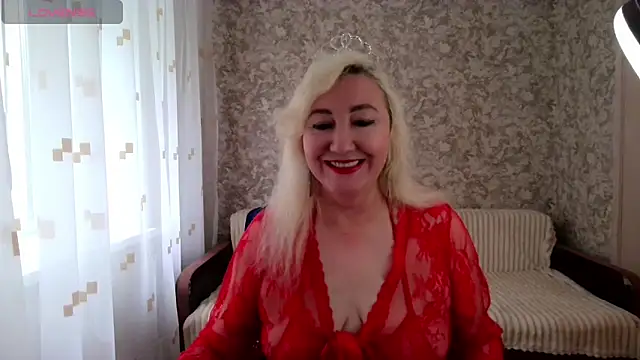Snapshot of LadyKriss chatting on 06/12/26, 03:49 LadyKriss online show from 06/12/26, 03:49