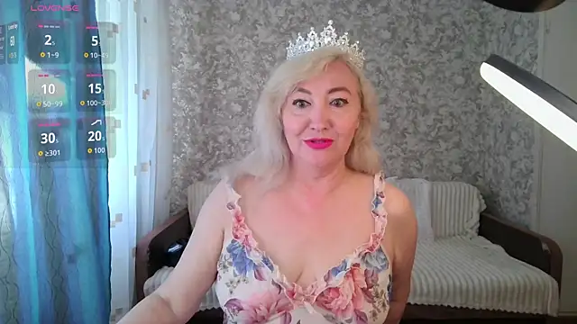Snapshot of LadyKriss chatting on 07/09/26, 05:00 LadyKriss online show from 07/09/26, 05:00