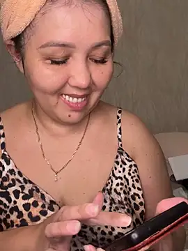 Love  Mom online show from 10/21/25, 07:14