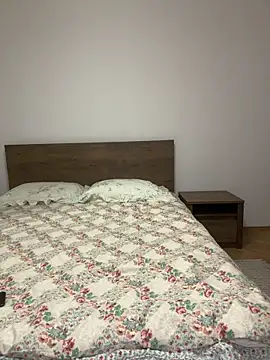 Snapshot of Love__Mom chatting on 02/22/26, 07:23 Love Mom online show from 02/22/26, 07:23