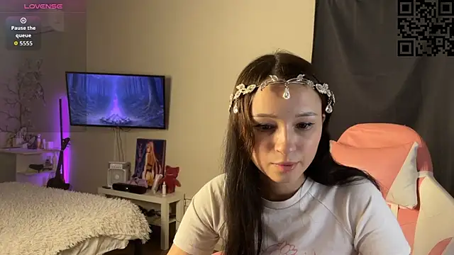 ella simons online show from 11/13/25, 01:48