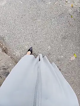 Mina-02 online show from 10/25/25, 08:22