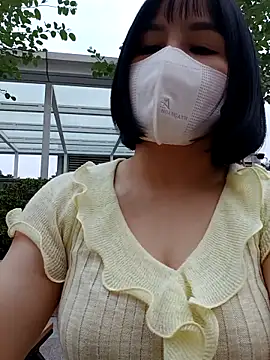 Mina-02 online show from 10/28/25, 09:57