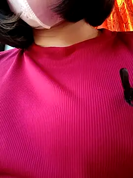 Mina-02 online show from 11/30/25, 12:14