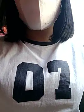 Mina-02 online show from 05/05/26, 07:05