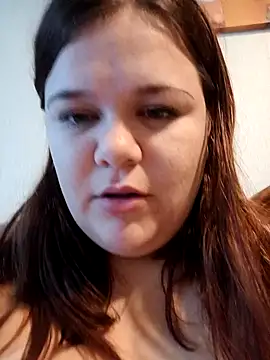 Snapshot of ollaaaaaaai chatting on 10/26/25, 12:00 ollaaaaaaai online show from 10/26/25, 12:00