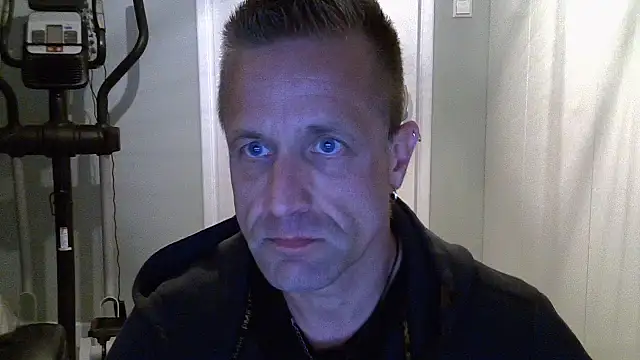 Snapshot of Harhorny666 chatting on 10/25/25, 05:40 Harhorny666 online show from 10/25/25, 05:40