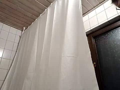 Snapshot of Cassy-Bloom chatting on 02/11/26, 12:04 Cassy-Bloom online show from 02/11/26, 12:04