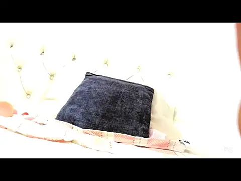 Mel rooss online show from 05/23/26, 06:45