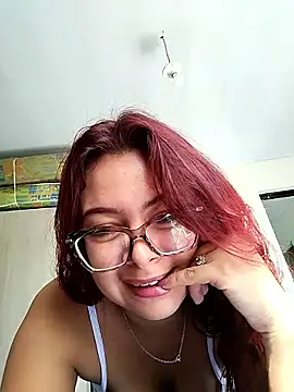 Snapshot of AfroditaSweet@xh chatting on 12/18/25, 03:07 AfroditaSweetxh online show from 12/18/25, 03:07