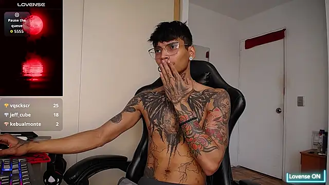 Snapshot of nathan_aress6666 chatting on 12/01/25, 11:10 nathan aress6666 online show from 12/01/25, 11:10