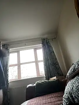 Maya 29x online show from 11/12/25, 02:17