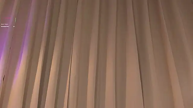 Lovely queens  online show from 10/30/25, 04:19