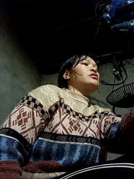 chipu06 online show from 12/14/25, 11:15