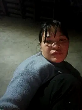 chipu06 online show from 12/15/25, 11:25