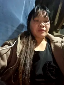 chipu06 online show from 12/17/25, 12:00