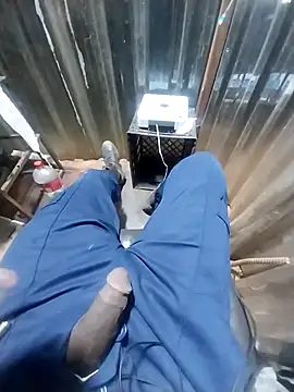 loVbRo1 online show from 12/03/25, 11:25