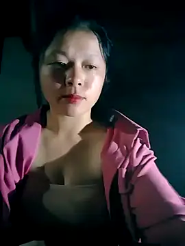 lisa-bae00 online show from 11/07/25, 12:38