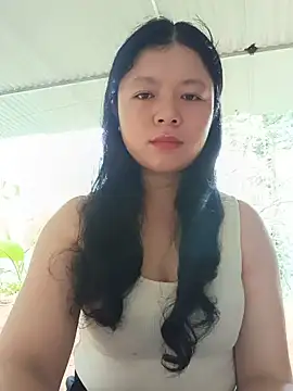 Snapshot of lisa-bae00 chatting on 07/20/26, 02:04 lisa-bae00 online show from 07/20/26, 02:04