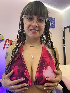Pinkvixen69 online show from 06/16/26, 02:30