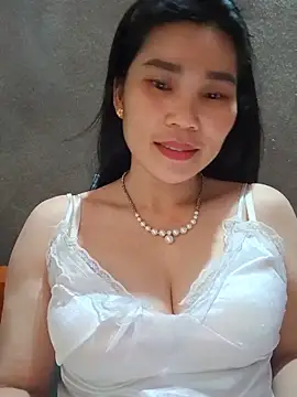 Snapshot of Bear_bear0 chatting on 05/16/26, 02:19 Bear bear0 online show from 05/16/26, 02:19