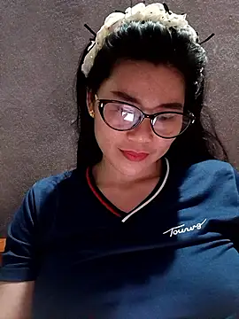 Snapshot of Bear_bear0 chatting on 06/15/26, 10:39 Bear bear0 online show from 06/15/26, 10:39