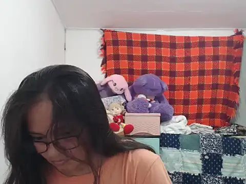 Snapshot of Kinkybela2025 chatting on 10/28/25, 02:20 Kinkybela2025 online show from 10/28/25, 02:20