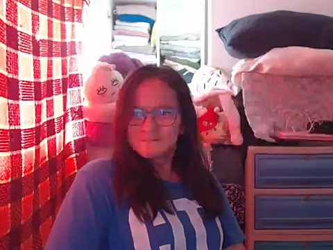 Snapshot of Kinkybela2025 chatting on 11/22/25, 11:37 Kinkybela2025 online show from 11/22/25, 11:37