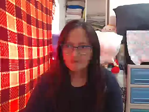 Snapshot of Kinkybela2025 chatting on 12/04/25, 12:53 Kinkybela2025 online show from 12/04/25, 12:53