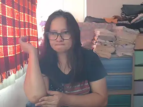 Snapshot of Kinkybela2025 chatting on 02/25/26, 12:20 Kinkybela2025 online show from 02/25/26, 12:20