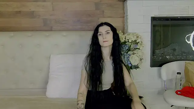 Snapshot of KendraNoir chatting on 01/17/26, 05:45 KendraNoir online show from 01/17/26, 05:45