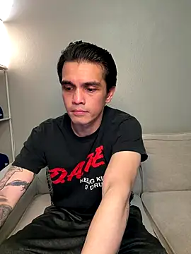 Snapshot of Orlando702@xh chatting on 11/06/25, 05:52 Orlando702xh online show from 11/06/25, 05:52