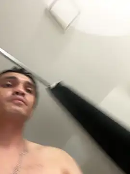 Snapshot of Orlando702@xh chatting on 02/25/26, 07:12 Orlando702xh online show from 02/25/26, 07:12