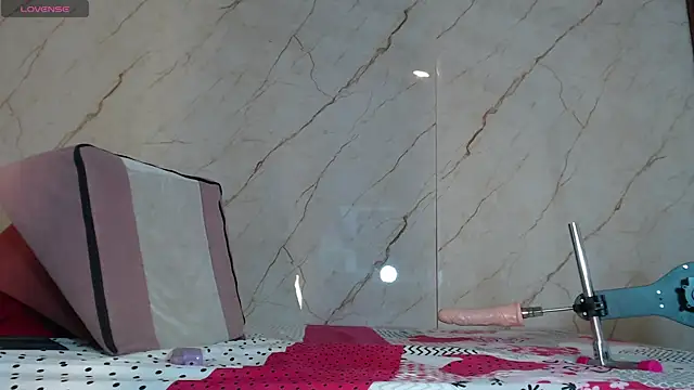 LucianaaMorena online show from 10/24/25, 12:56