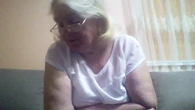 AmyLove353 online show from 04/30/26, 08:37
