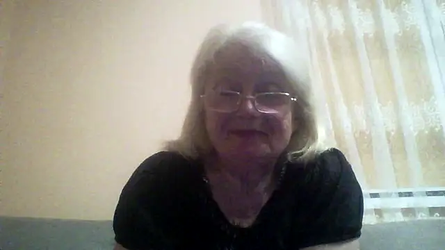 AmyLove353 online show from 05/04/26, 10:06