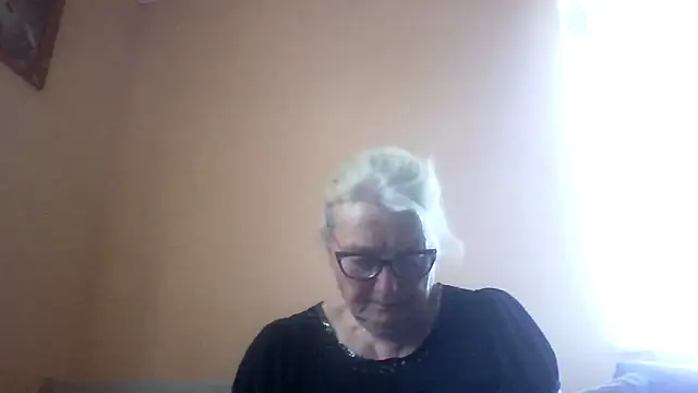 AmyLove353 online show from 06/16/26, 04:15