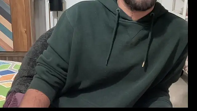 MakeMeAwareAah online show from 12/17/25, 12:44