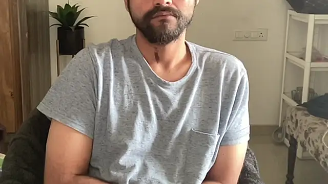 MakeMeAwareAah online show from 12/21/25, 04:08