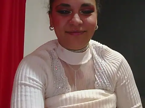 Snapshot of HotJanetta chatting on 12/19/25, 11:12 HotJanetta online show from 12/19/25, 11:12