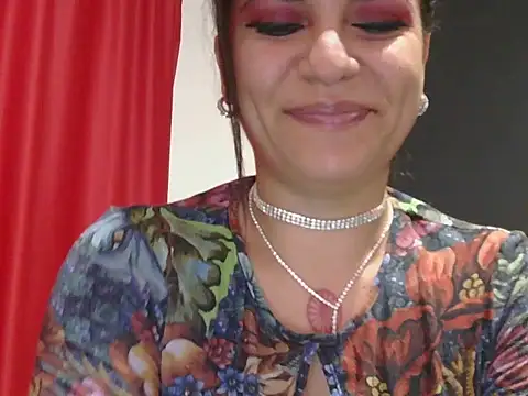 Snapshot of HotJanetta chatting on 12/23/25, 12:41 HotJanetta online show from 12/23/25, 12:41